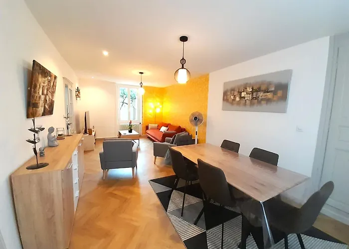 Elegante Maison Avec Patio Vatan Centre