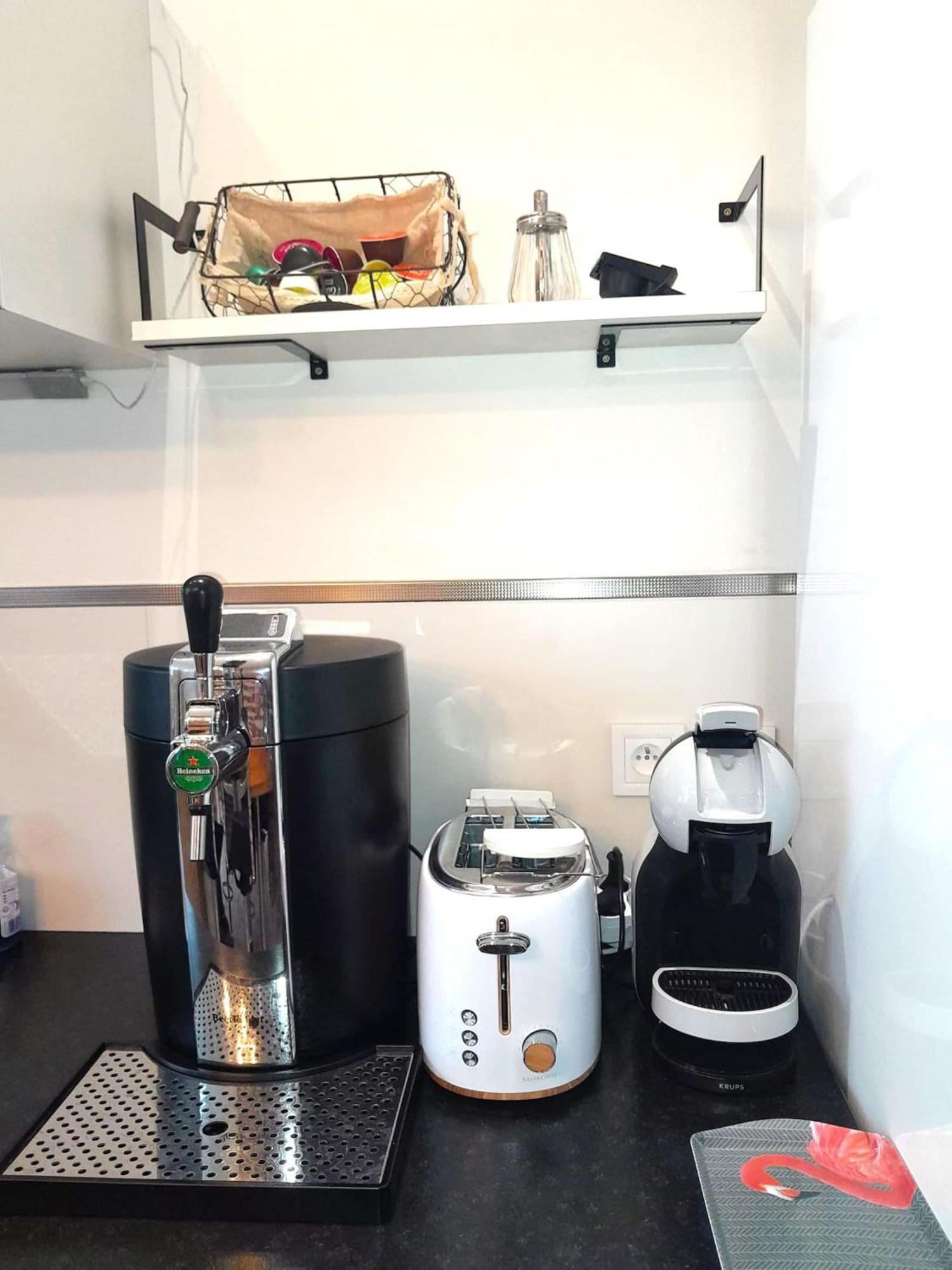 Hébergement de vacances Elegante Maison Avec Patio Centre *
