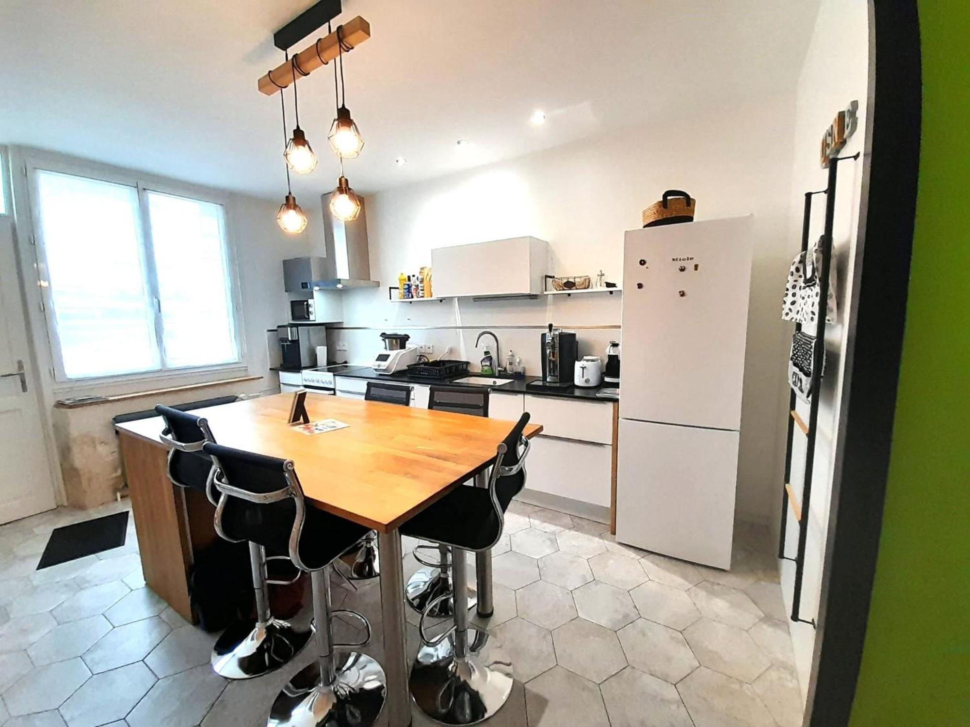Elegante Maison Avec Patio Centre Hébergement de vacances Vatan