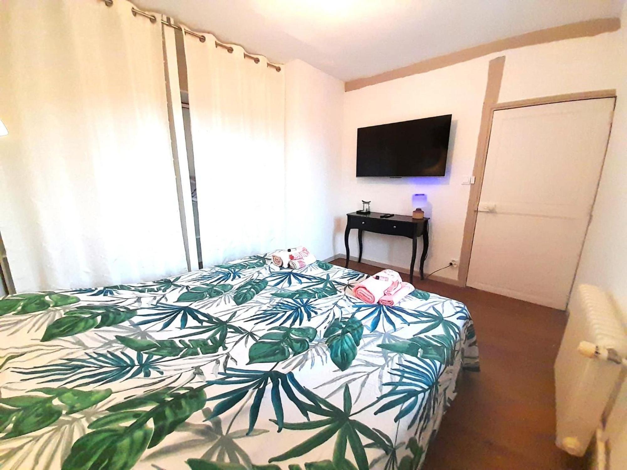 Hébergement de vacances Elegante Maison Avec Patio Centre
